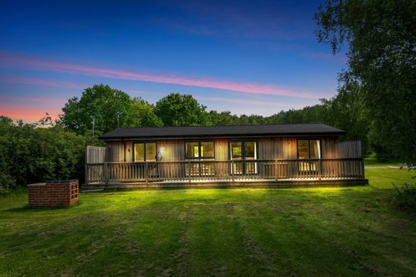 imgi_26_Sherwood-Hideaway-Sunset-Lodges-3