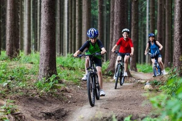 imgi_9_Biking